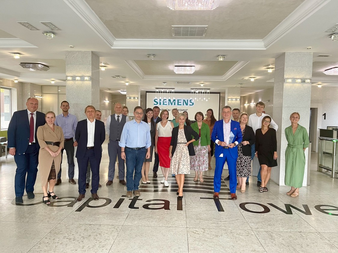 Менеджмент штаб-квартиры «Сименс Финанс» посетил Владивостокский офис